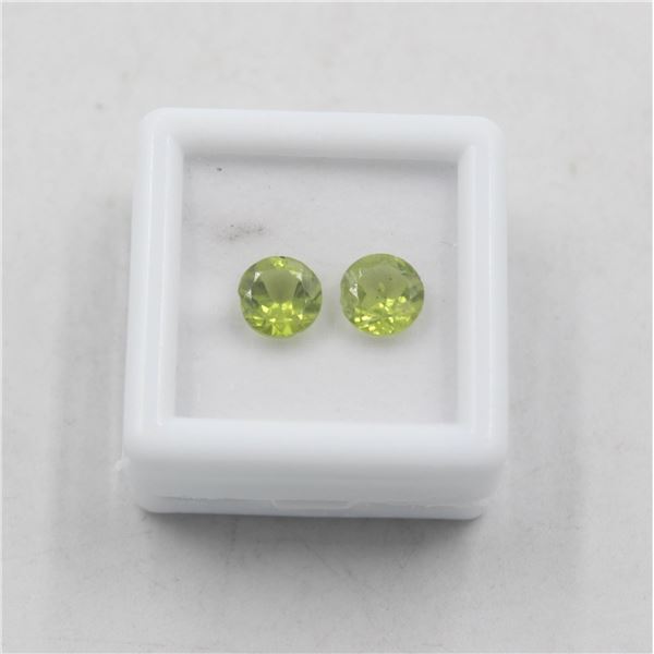 #204-NATURAL GREEN PERIDOT GEMSTONES 2.5 CT