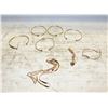 Image 1 : FLAT OF 7PCS GOLDEN-TONED BANGLE SET