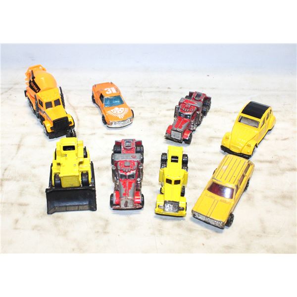 LOT OF VINTAGE TOY VEHICLES