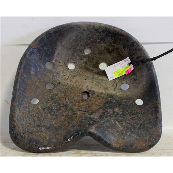 ANTIQUE STEEL IMPLEMENT SEAT