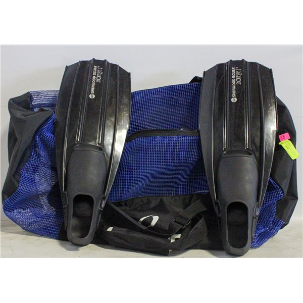 OCEANIC XL ADULT WET SUIT, MASK, SNORKLE, BOOTS,