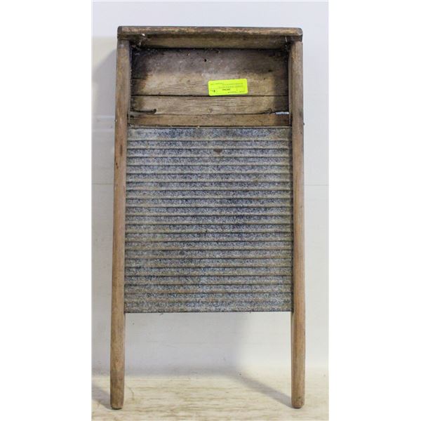 ANTIQUE WOOD & METAL WASHBOARD-ESTATE