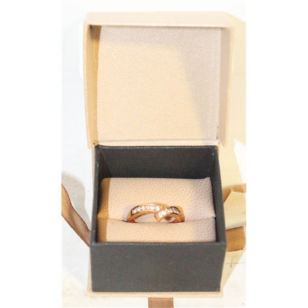 ESTATE RING IN BOX-ESTATE