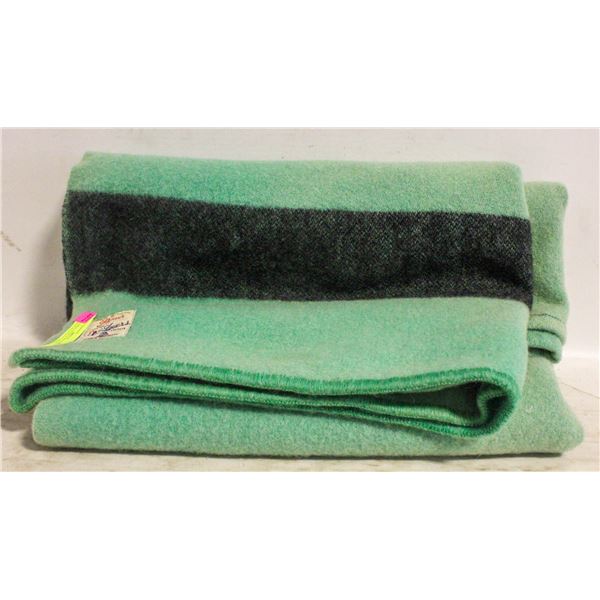 ANTIQUE AYERS PURE VIRGIN WOOL PIONEER BLANKET