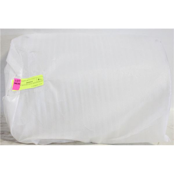 CLEAR MOTORCYCLE WINDSHIELD WITH