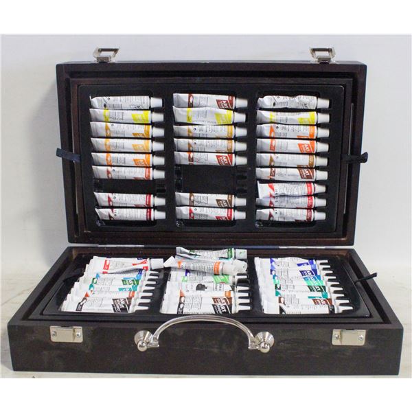 ART BOX - LIGHTLY USED