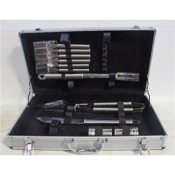 GRILLING STAINLESS STEEL BBQ ACCESORIES KIT