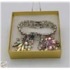 Image 1 : UNSTAMPED VINTAGE PAIR OF BROOCHES+BRACELET