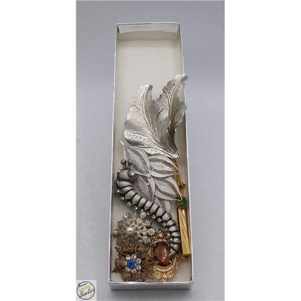 ESTATE BUNDLE WITH 7 DIFFERENT BROOCHES + 1