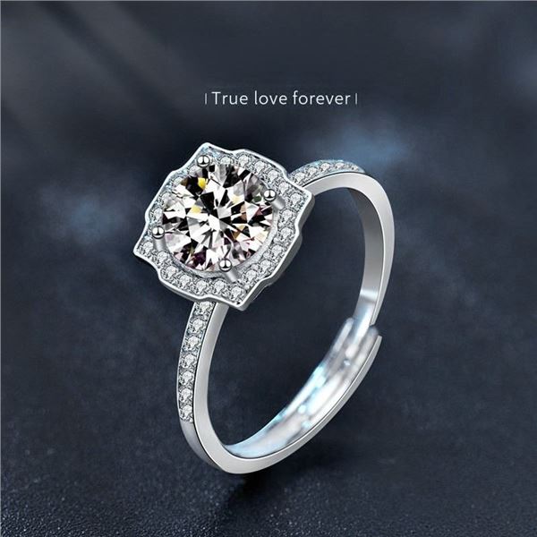 1 CT GRA CERTIFIED ROUND BRILLIANT MOISSANITE