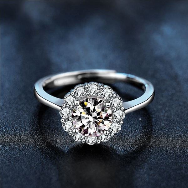 2 CT GRA CERTIFIED ROUND BRILLLIANT MOISSANITE 925S