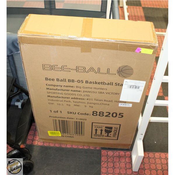 BRAND NEW BEE-BALL BASKETBALL STAND