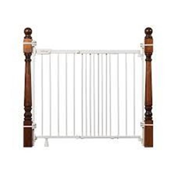NEW WITH BOX SUMMER INFANT BABY SAFETY GATE 31-46"