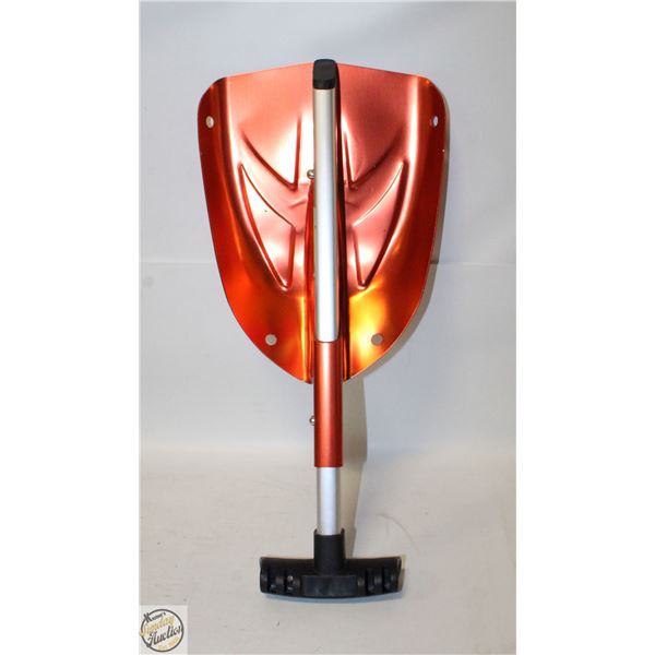 NEW FISKARS SNOW SHOVEL
