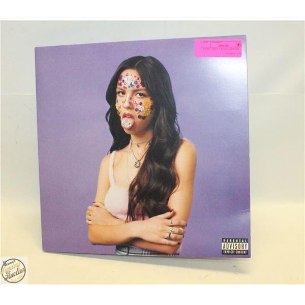 VINYL- OLIVIA RODRIGO SOUR