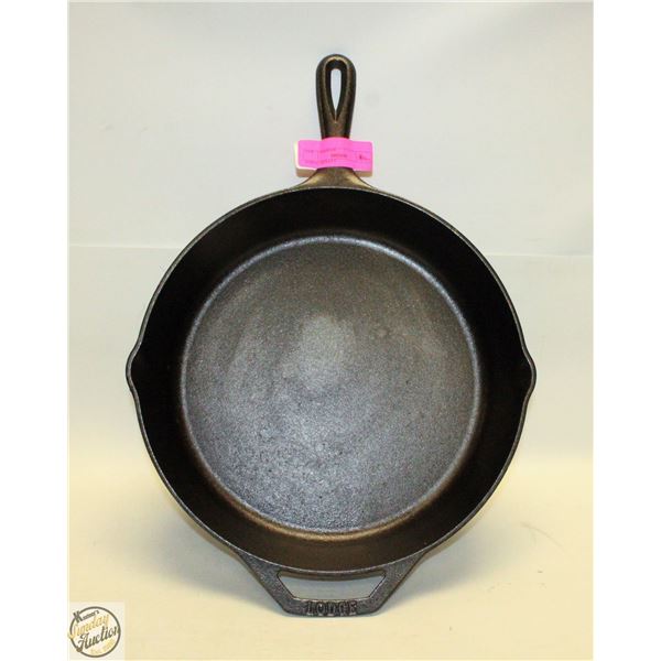 LODGE SKILLET