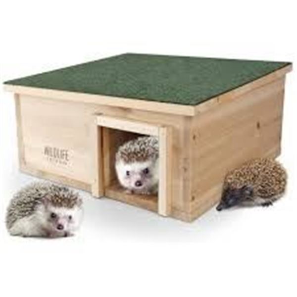 BRAND NEW WILDLIFE FRIEND LARGE HEDGEHOG HOUSE