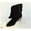 Image 1 : AMAZON ESSENTIALS WOMENS TALL BLACK HEEL BOOTS 11