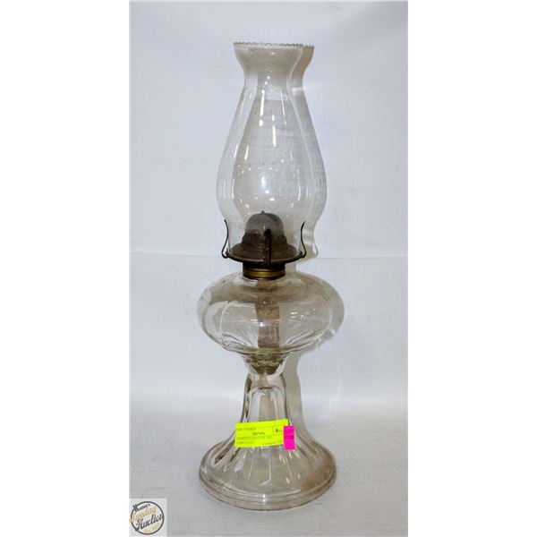ANTIQUE GLASS COAL OIL LAMP-ESTATE
