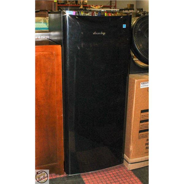 DANBY FRIDGE MODEL DAR110A3MDB