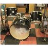 Image 1 : ESTATE VINTAGE DRUM SET-ESTATE