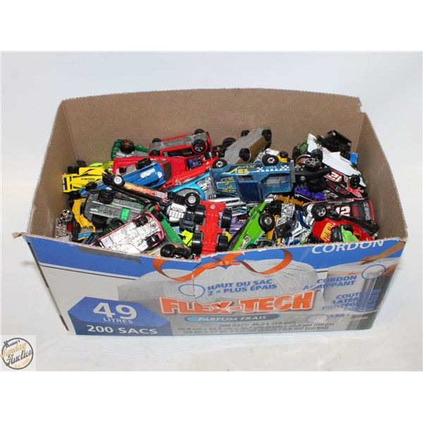 FLAT WITH ASSORTED COLLECTION OF ESTATE