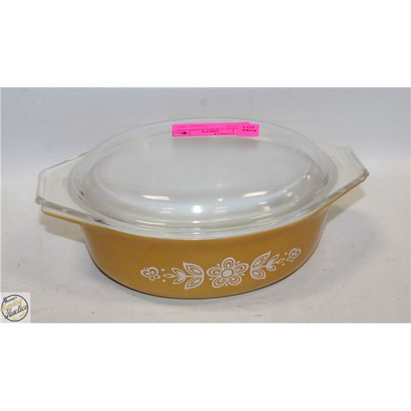PYREX BY CORNING BAKING DISH WITH LID