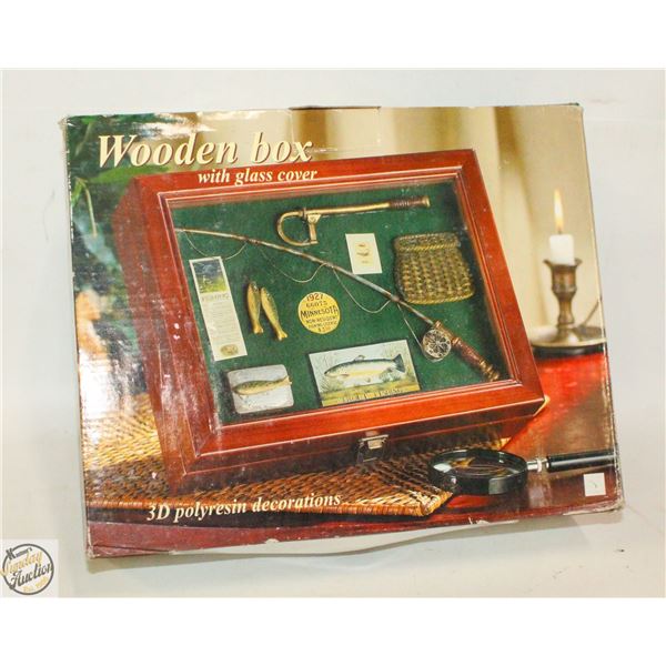 VINTAGE WOODEN BOX W/ GLASS COVER FISHING 3D