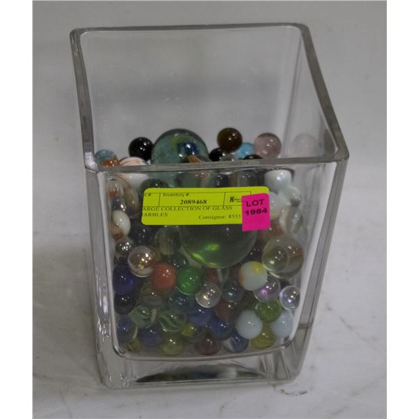 LARGE COLLECTION OF GLASS MARBLES