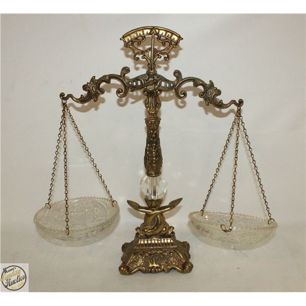 VINTAGE BALANCE SCALE