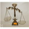 Image 2 : VINTAGE BALANCE SCALE
