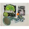 Image 1 : LOT OF 3 VARIOUS RICK AND MORTY PORTAL GUNS