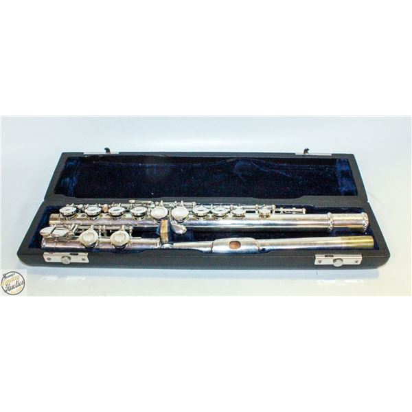 BUSET MUSICINSTRUMENT FLUTE