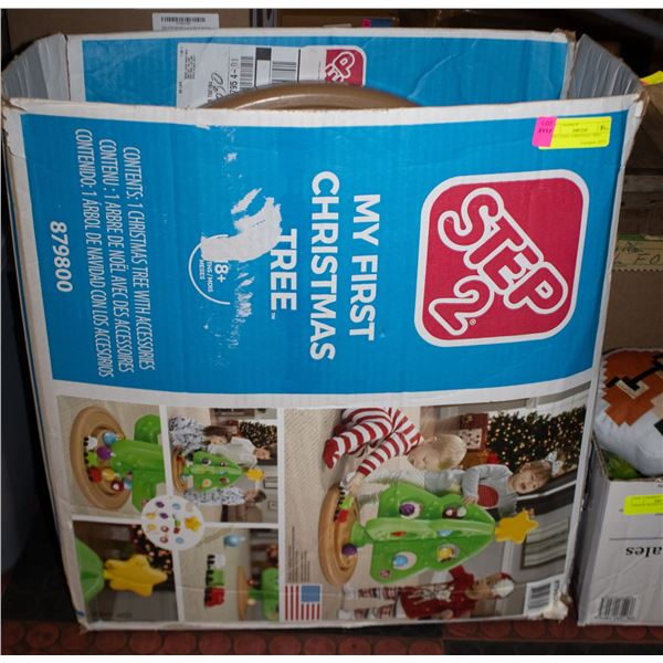 STEP 2 KIDS CHRISTMAS TREE