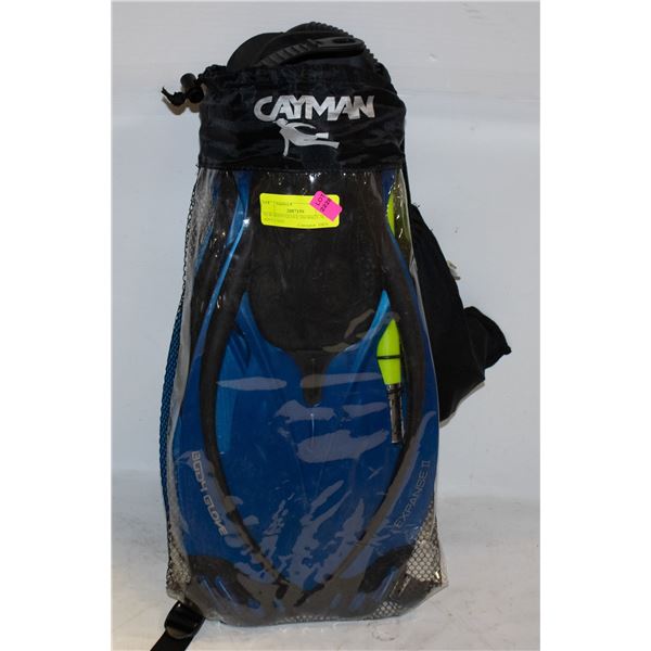 NEW- BODY GLOVE SNORKEL SET. ADULT SIZE.