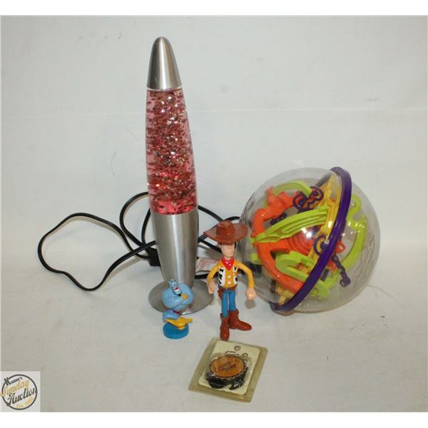 VINTAGE LOT WITH LAVA LAMP & PERPLEUS 3D MAZE
