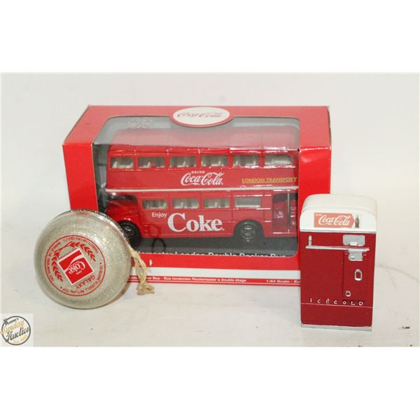 LOT OF COCA-COLA COLLECTIBLES INCLUDES YO-YO
