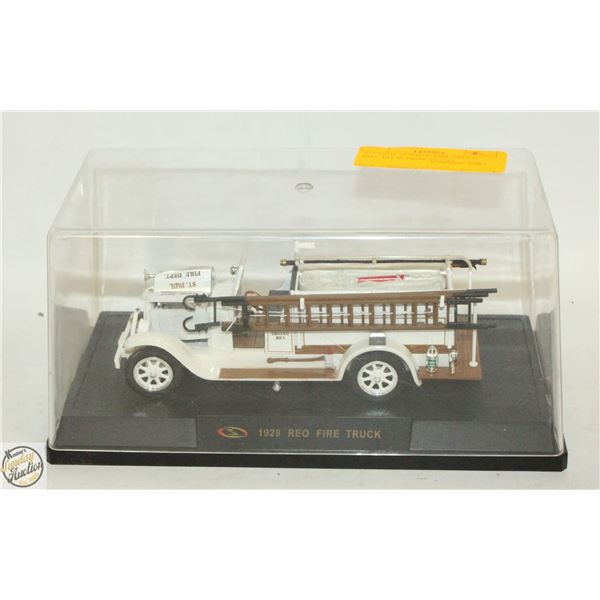 VINTAGE 1928 REO FIRETRUCK DIECAST IN DISPLAY CASE
