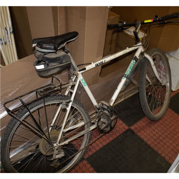 VINTAGE TREK ANTELOPE GREEN/WHITE BIKE MODEL 830