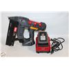 Image 1 : SENCO F-165 FINISHING NAILER WITH BATTERY AND