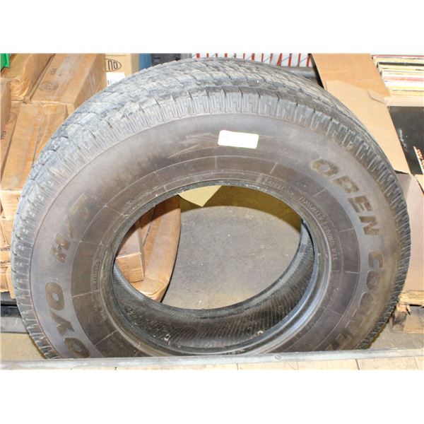 TOYO OPEN COUNTRY TIRE SZ 235/85R16