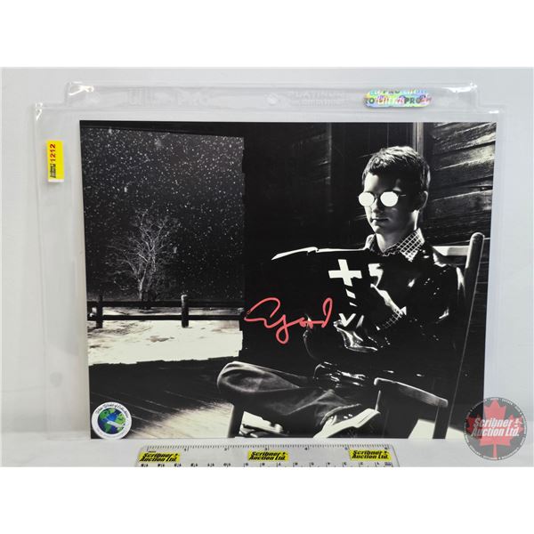 Signed 8x10 Photo: SIN CITY : Elijah Wood (COA Label Applied) (SEE PICS!)  (Listing & Descriptions a