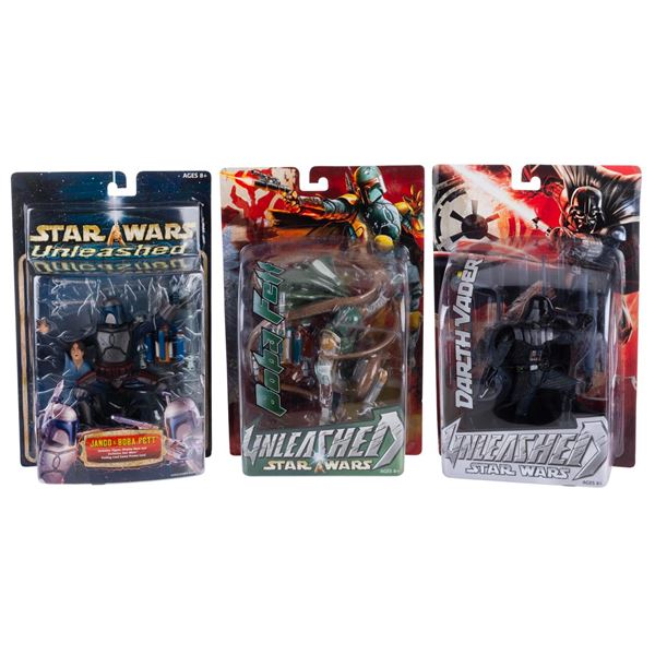 A Collection of Star Wars Unleashed Figures.