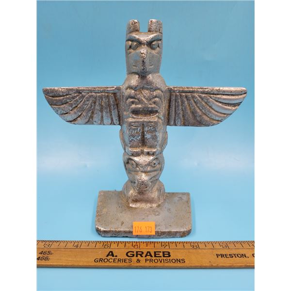 Cast Aluminum Totem Pole