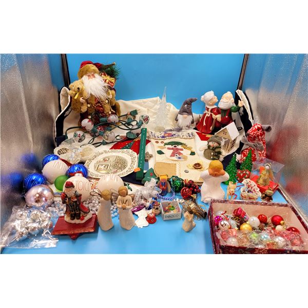 Lot of Assorted Christmas Decorations