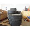Image 1 : 5 Assorted Tires