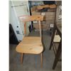 Image 1 : 2 Wooden Chairs
