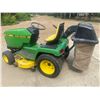 Image 4 : JD 240 Riding Lawn tractor 42 in Fc420v gas motor,6 speed C/w rear bagger, running order
