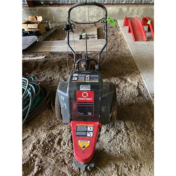 Troy-Bilt Gas Weed Eater, as new but needs new Primer Button