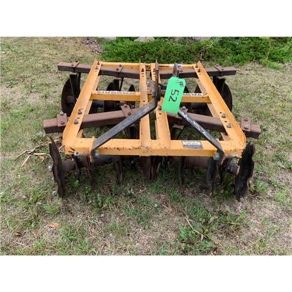 Vassar 6 ft 3pt disc with knotched fronts and smooth rear